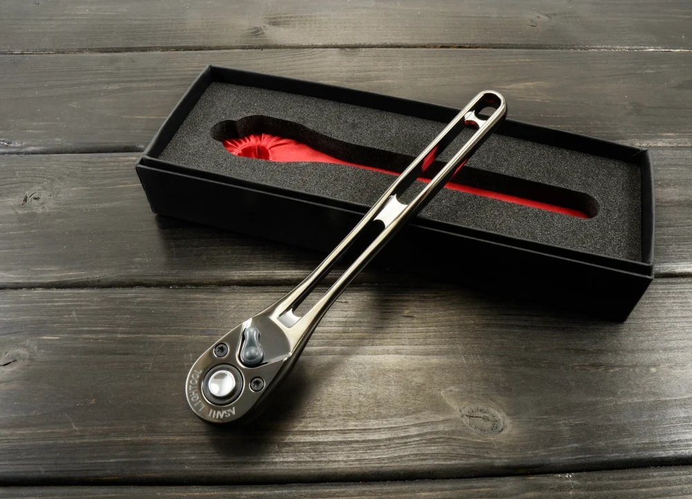 Asahi LVR3180 3/8 inch drive Quick-Release LIGHTOOL Ratchet Ion plating finish - Image 3