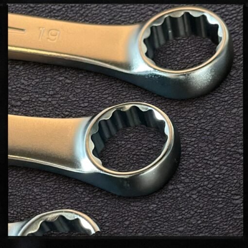 TONE CS101C 10-PIECE METRIC COMBINATION WRENCH SET