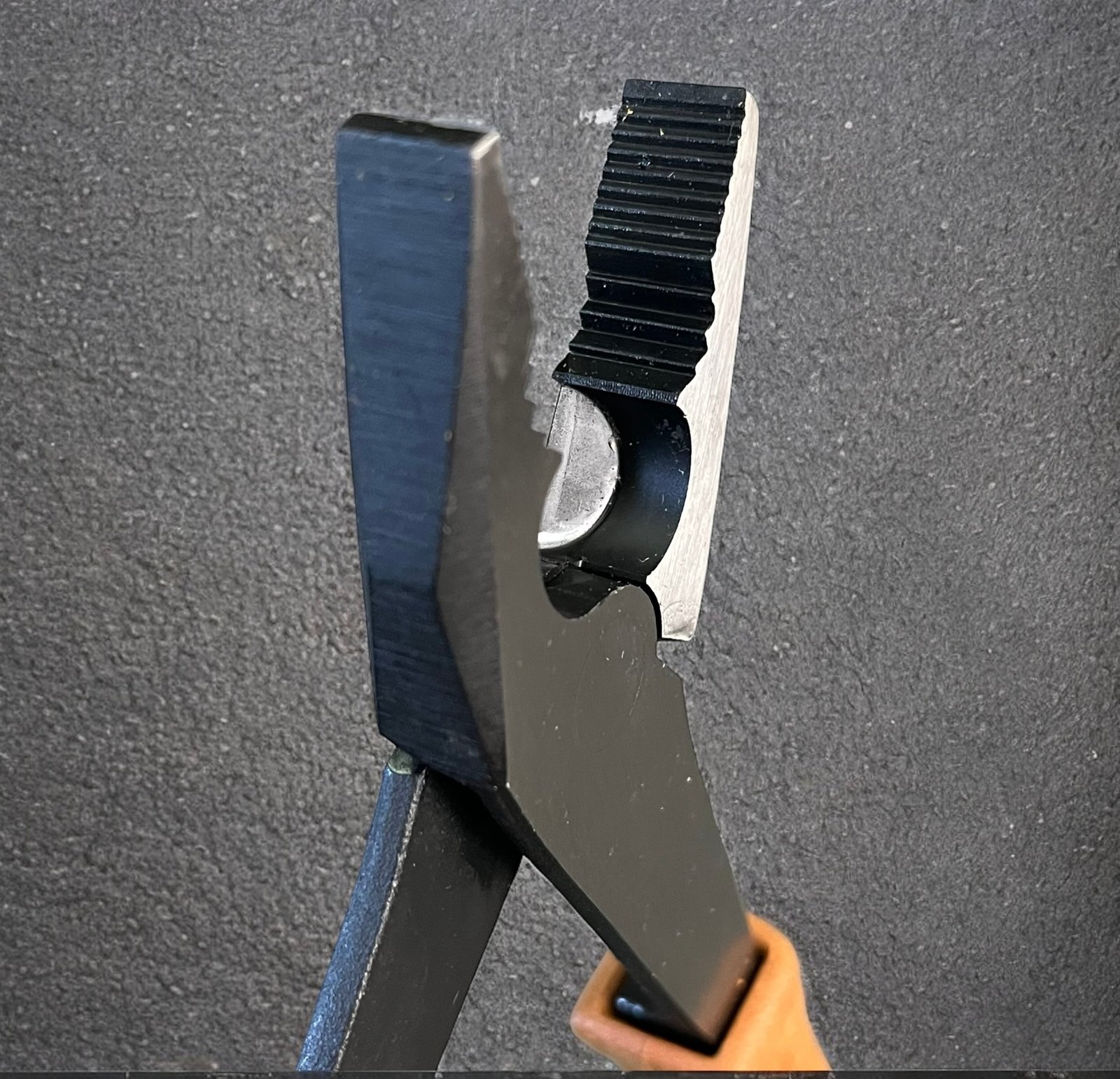 Tone CT175-GW non-slip lineman pliers